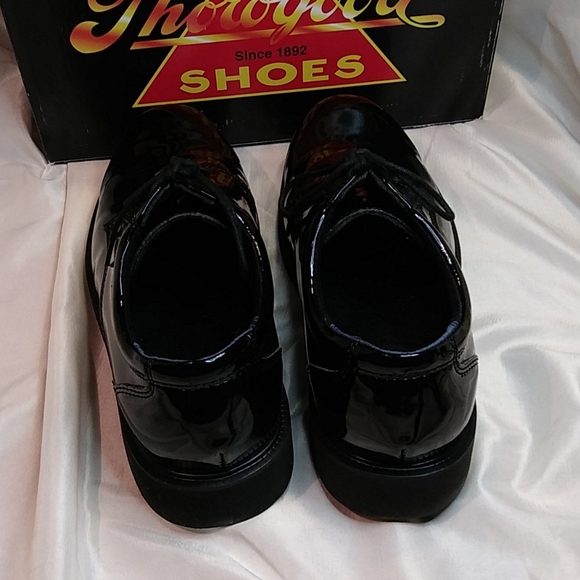 Thorogood Dress Shoes - Picture 3 of 10